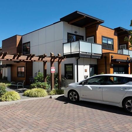 ויקטוריה Cedar Hill Sunlit Stay - Bright Spacious & Modern מראה חיצוני תמונה