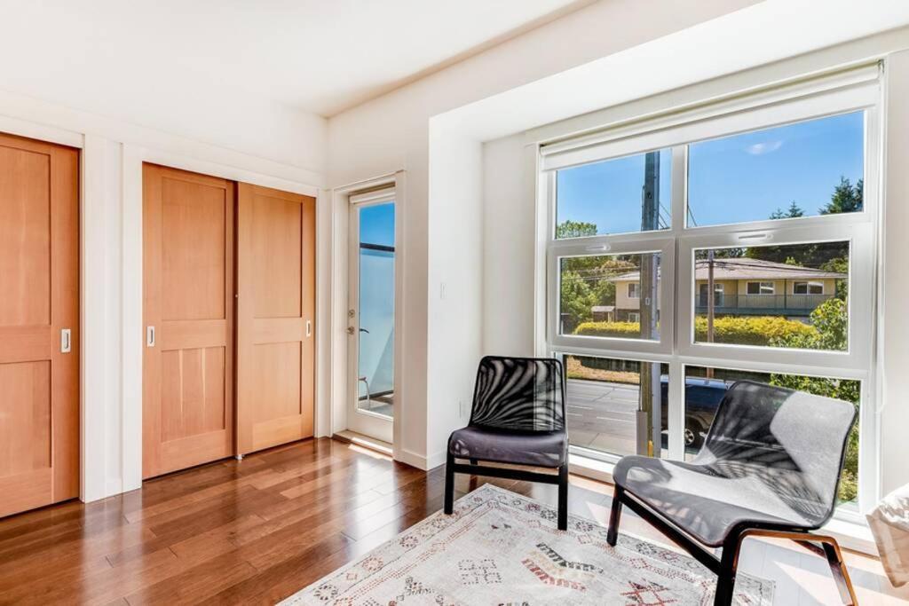 ויקטוריה Cedar Hill Sunlit Stay - Bright Spacious & Modern מראה חיצוני תמונה