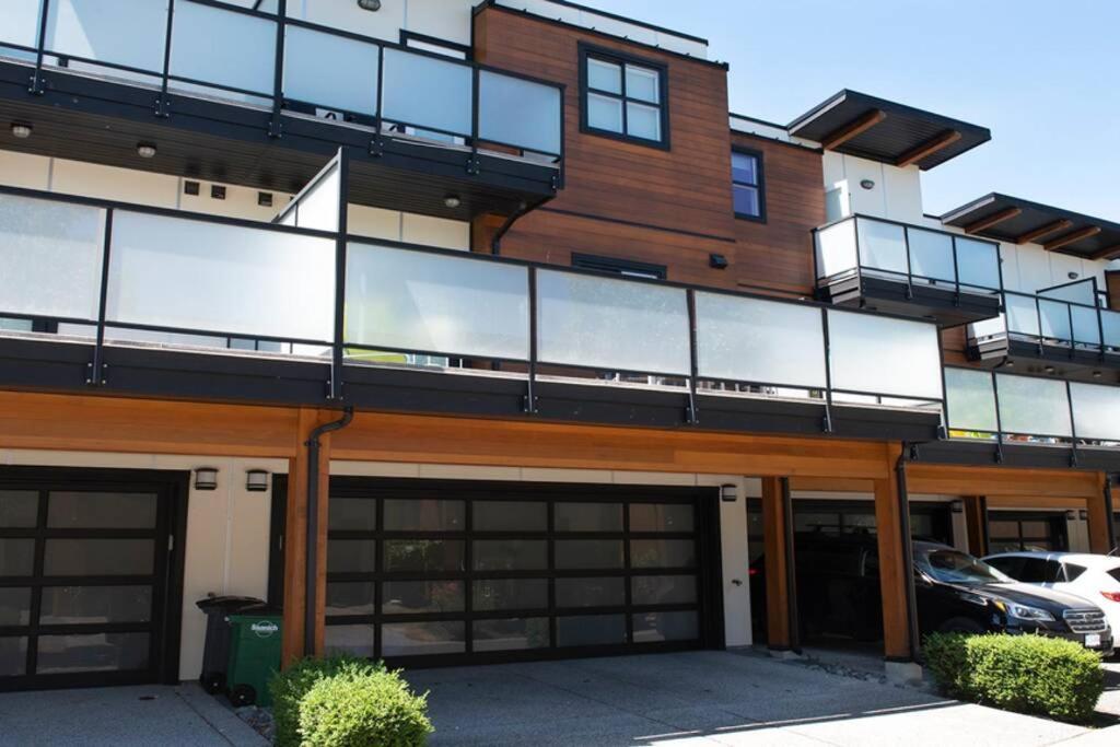 ויקטוריה Cedar Hill Sunlit Stay - Bright Spacious & Modern מראה חיצוני תמונה