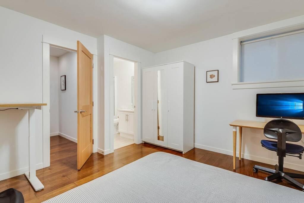 ויקטוריה Cedar Hill Sunlit Stay - Bright Spacious & Modern מראה חיצוני תמונה